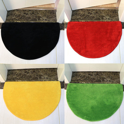 P66D金黄色半圆形门口进门地垫黑色地毯卫生间扇形淋浴房红色脚垫