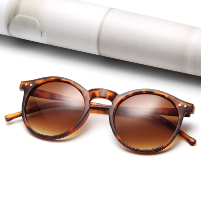 Vintage Leopard Round Sunglasses Women Fashion Cat Eye Mirro