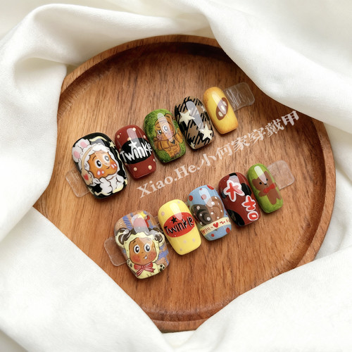 【 星星人 】小何家纯手工穿戴甲·高级手绘美甲贴片