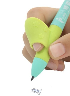 Color Random 3 Pencils Handle Right Hand Helps Children Lear