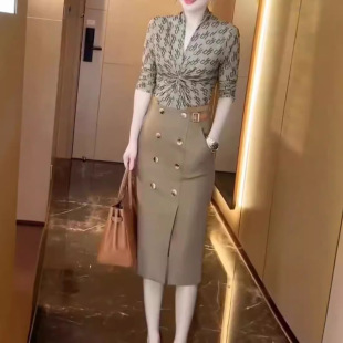 打底高腰开叉半身裙女装 日本portney v领印花修身 bell秋季 新款