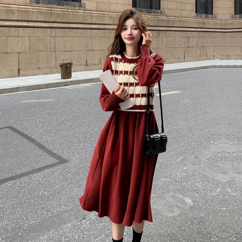 小香风气质名媛红色条纹假两件加厚连衣裙女秋冬新款配大衣针织裙