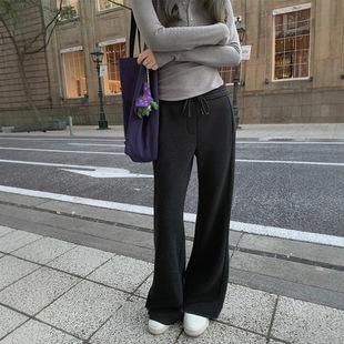 芭比480g·親肤保暖瘦腿喇叭裤型宽松醋酸白色微喇加绒裤子