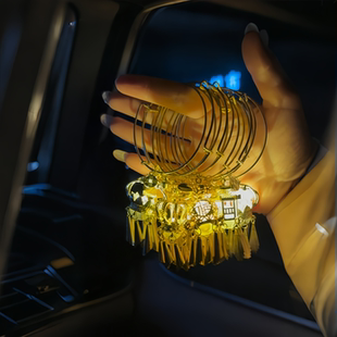 元宵节流苏发光手镯古风灯笼手链可调节宫灯镯子汉服配饰日常饰品