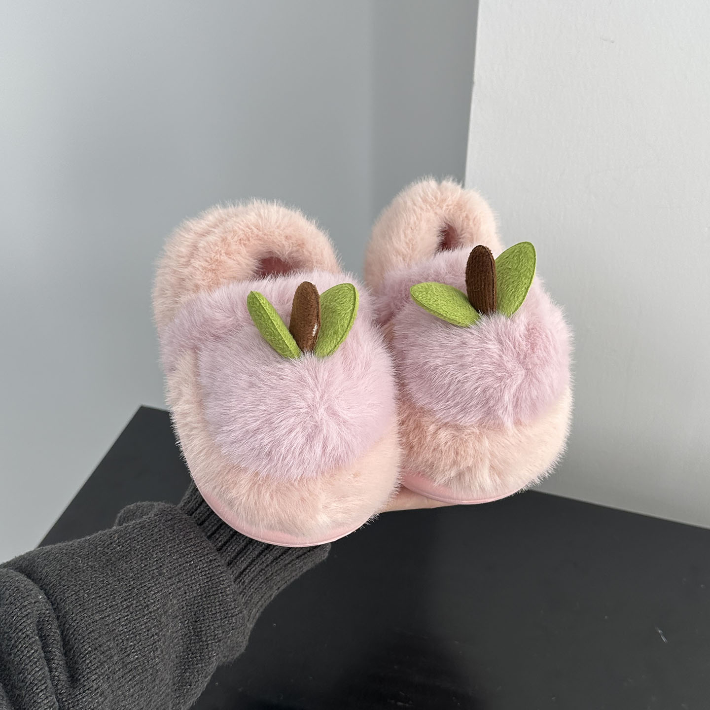 儿童棉拖鞋可爱苹果秋冬季加绒保暖棉鞋包跟防寒包头拖可外穿拖鞋