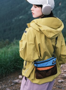OCEGEAR山系小众轻量化斜挎包女