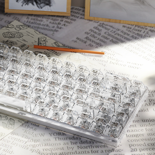 Made68pro冰晶透明键帽磁轴OEM高度客制化键帽rain75/MAD60/atk68