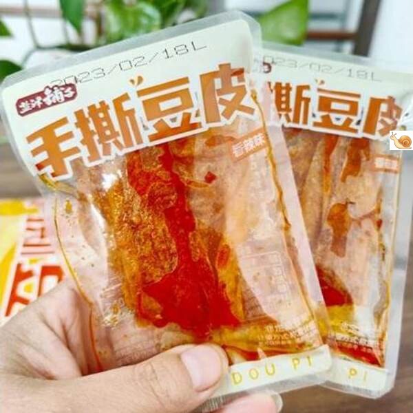 豆皮辣条儿时麻辣片小零食小吃休闲食品手撕豆皮网红爆款