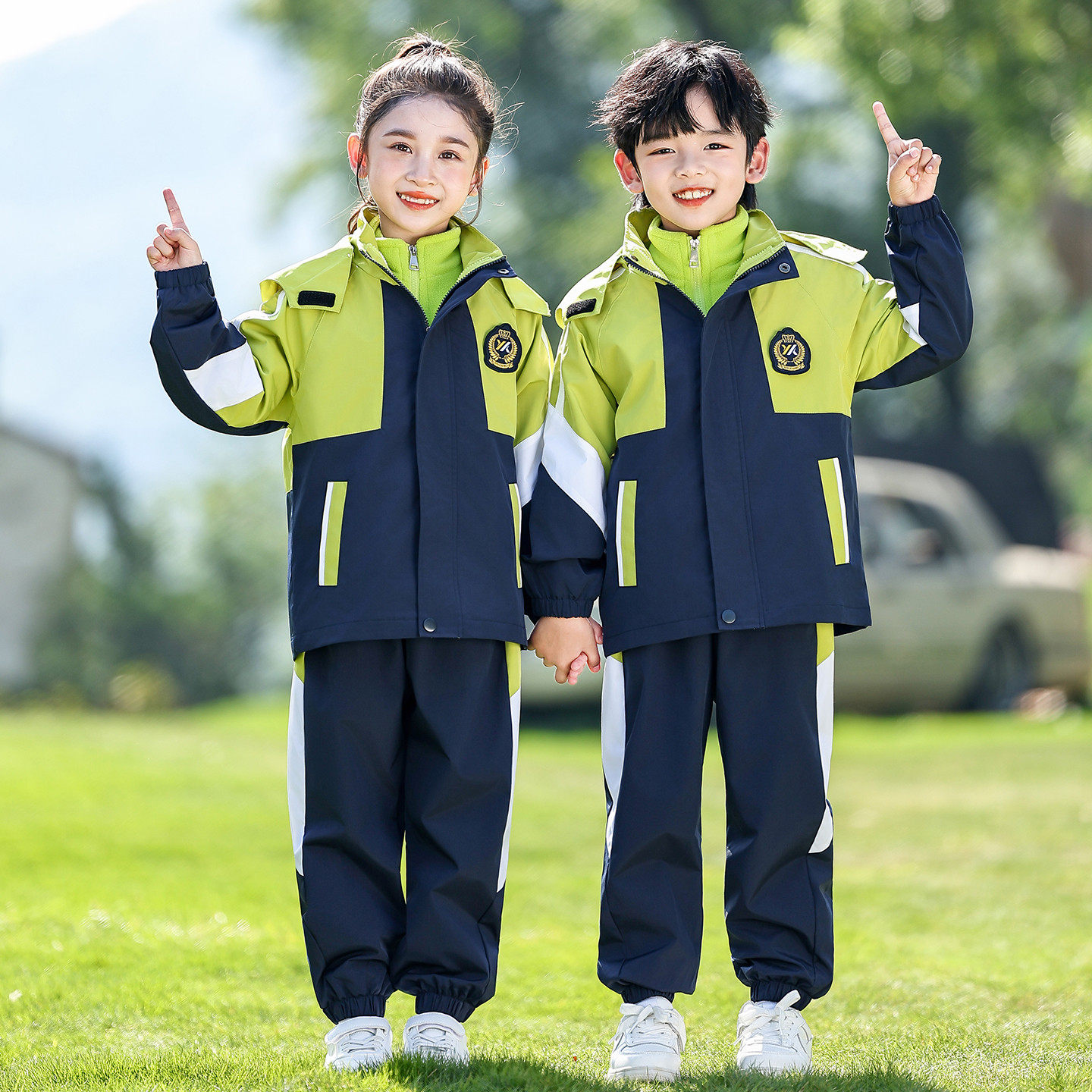 小学生校服服幼儿园园服冲锋衣三件套一年级班服儿童运动会秋冬装