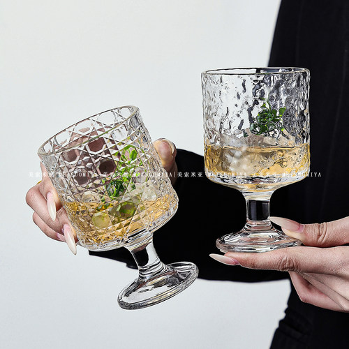 高颜值ins风浮雕玻璃杯水杯