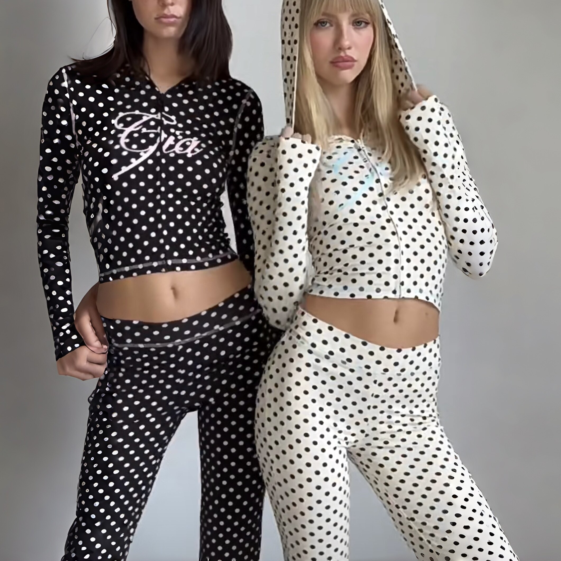 iamgia 正肩修身字母印花时尚波点修身连帽长袖外套裤子套装