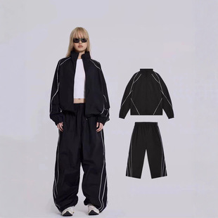 酷帅街潮风撞色线条宽松机能运动外套长裤 Jaded London