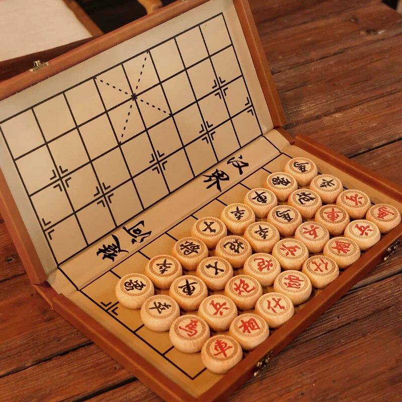实木象棋便携带折叠棋盘中国象棋成人送礼大号像棋高档皮盒套装