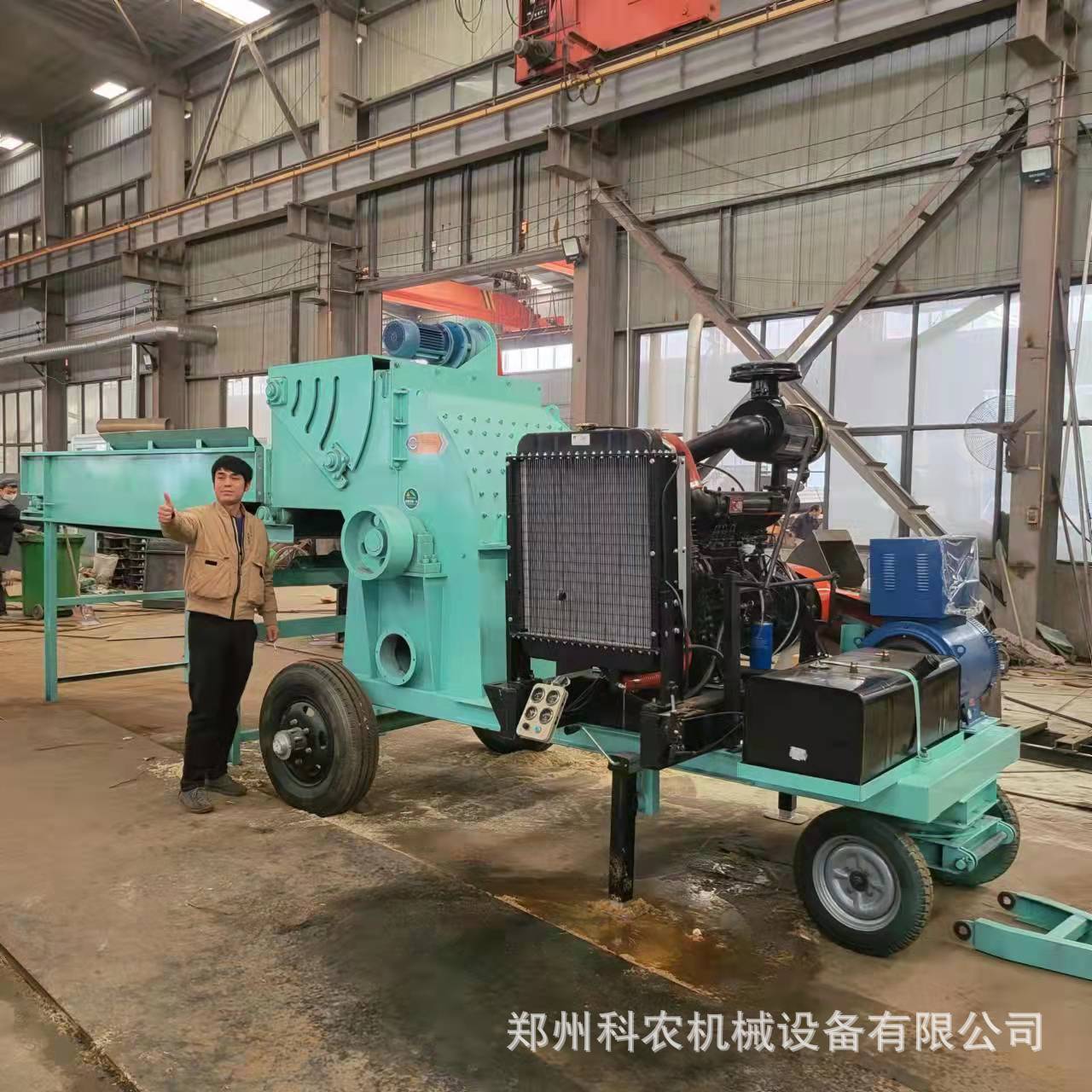 500型强制进料木板木块锯末粉碎机 移动式园林树枝树干粉碎机价格