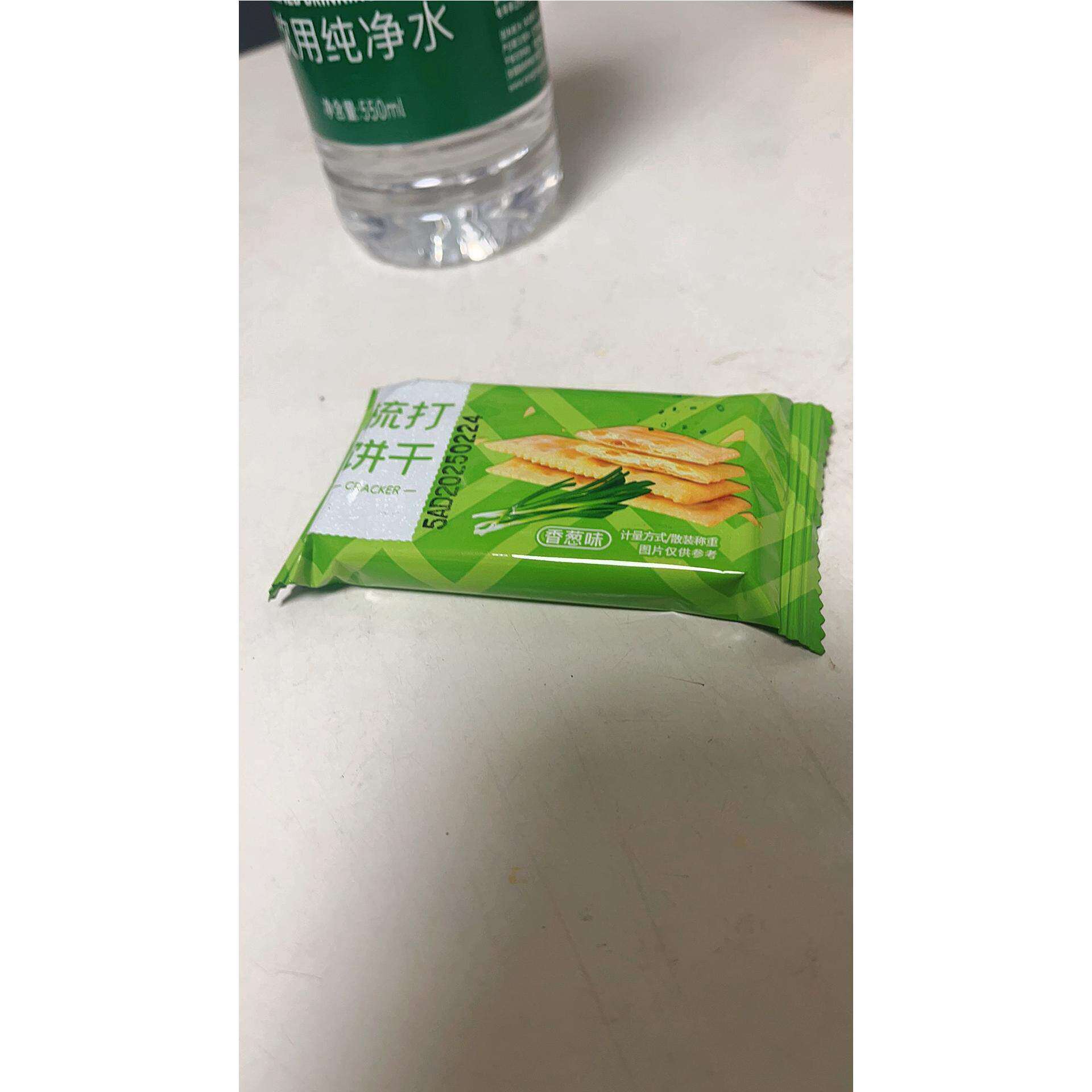 相棒无蔗糖香葱苏打饼干早餐咸味饼干办公零食代餐点心包