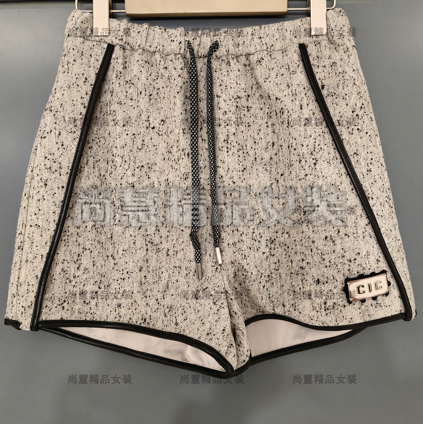 2025秋冬新款女装373036Q552休闲系带宽松短款热裤靴裤专柜正品