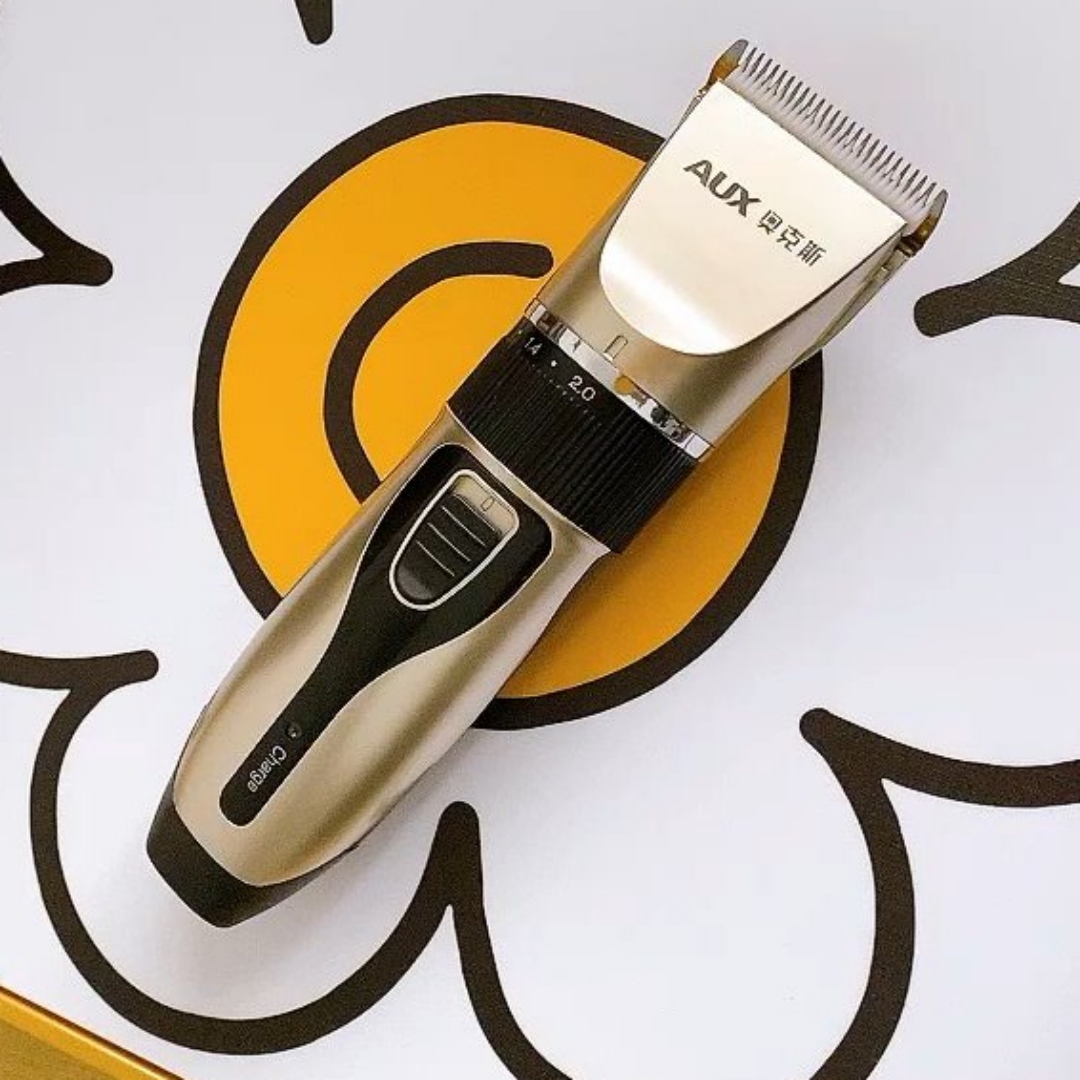 AUX/奥克斯A5家用理发器电推剪头发自己剪剃头刀数显充电推子静音