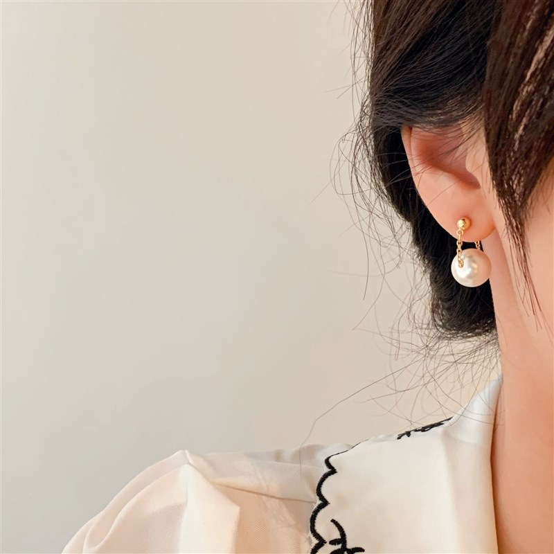 Simple Fashion Versatile Earrings Tiny Pearl Studs 2025 Tren