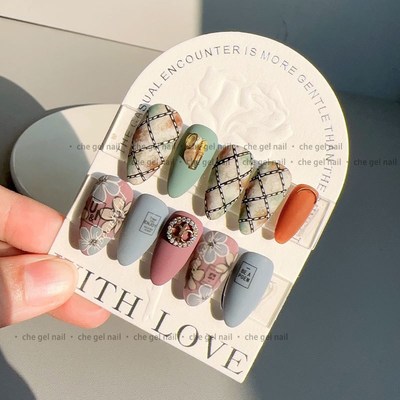 Nail Art HighEnd Wearable Nail White Rose Cardboard Minimali