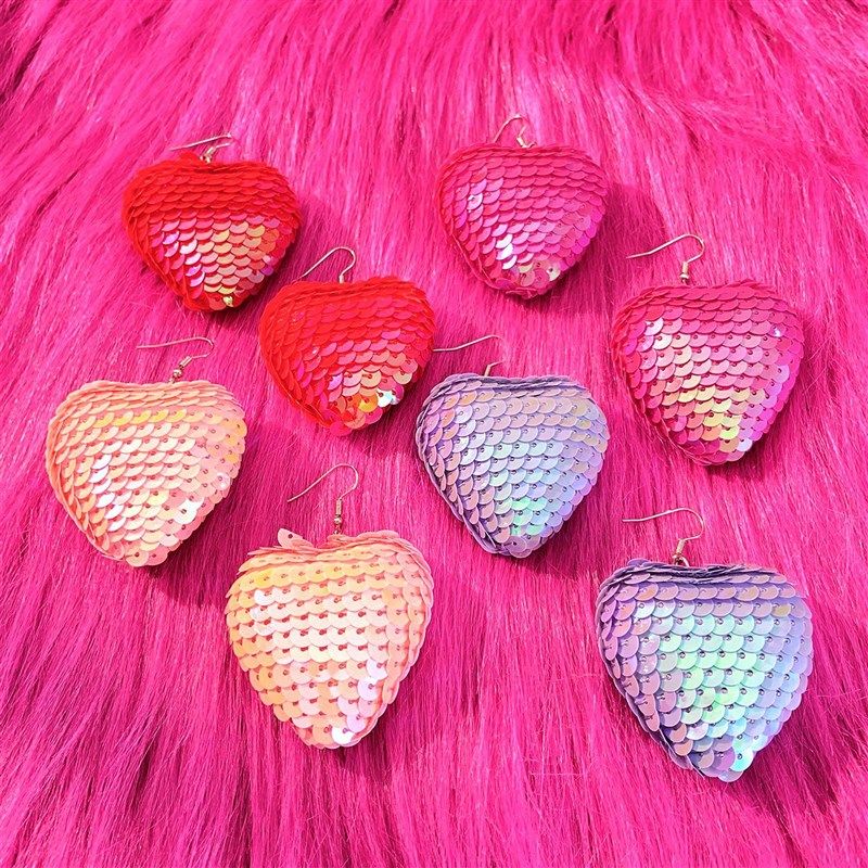 European Fashion Sparkling Heartshaped EarringsEuropean Fash
