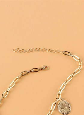 Vintage Alloy Human Head Square Pendant Necklace for Women 1