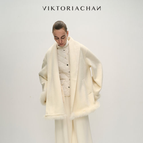 VIKTORIACHAN25/26秋冬成衣系列新品 系带短款落肩喇叭袖毛呢外套
