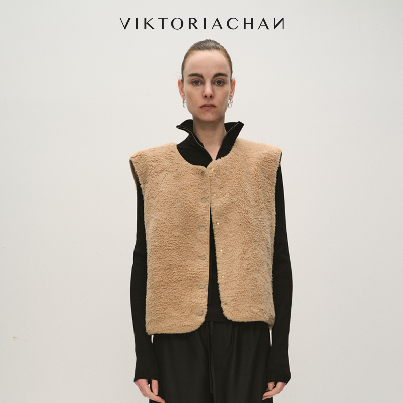 单排按扣摇粒绒加厚无袖背心