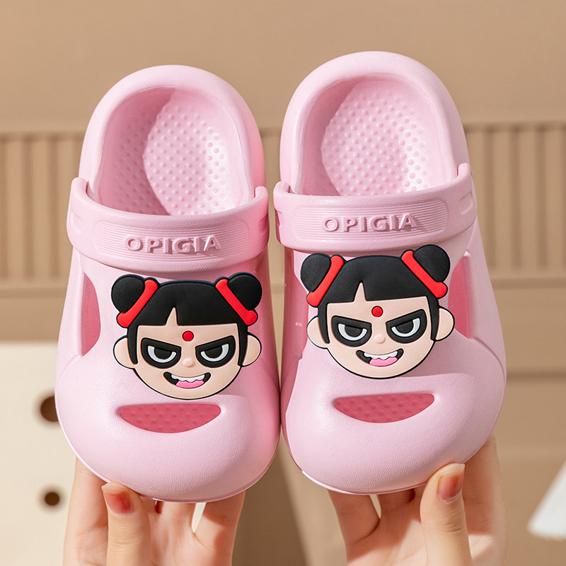 可爱哪吒儿童洞洞鞋女童夏季居家厚底防滑宝宝沙滩外穿包头凉拖鞋