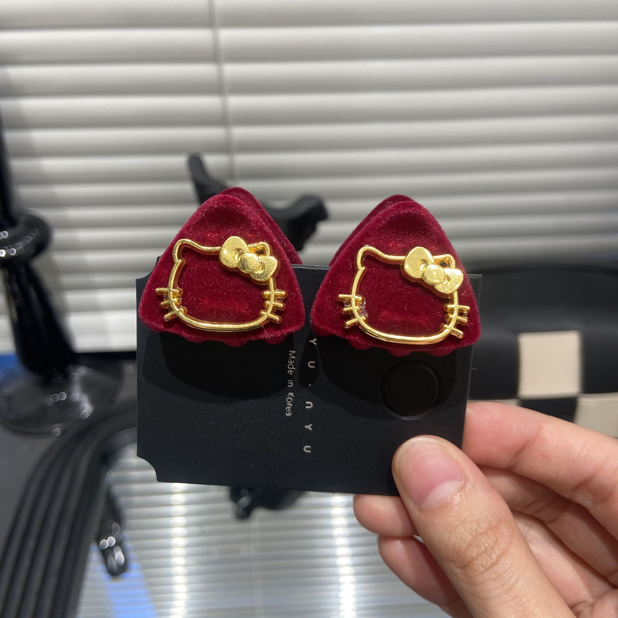 新年发饰秋冬新年红圣诞金色小猫猫耳朵刘海小抓夹ins百搭两只装