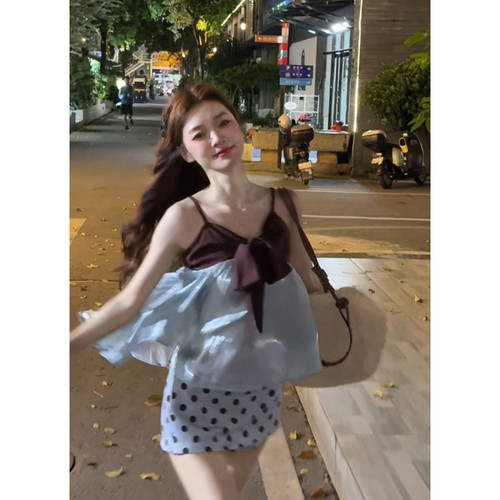 七分糖 纯欲风蝴蝶结撞色拼接吊带背心波点半身裙女2026夏套装