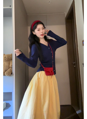 Seven七分糖童话公主裙套装设计感修身纯色V领针织衫半身裙两件套