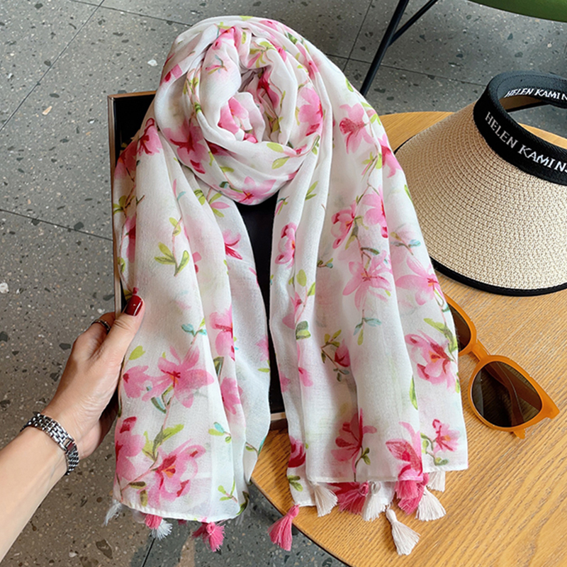 桃花朵朵开丝巾女棉麻围巾春夏薄款旅游防晒包头知性显白碎花披肩