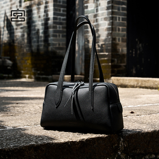 宫选吐司保龄球包25年新款 头层牛皮通勤波士顿单肩腋下包真皮女包