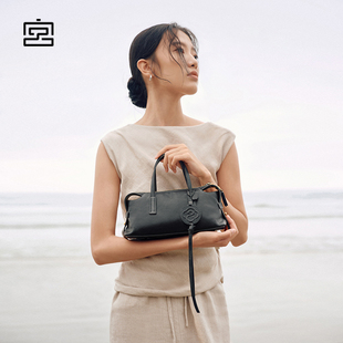 宫选2025新款法棍包女头层植鞣牛皮质感小众设计单肩量腋下包