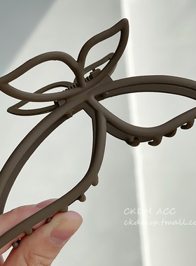 镂空蝴蝶结发夹女夏2023新款磨砂金属抓夹气质后脑勺鲨鱼夹子头饰