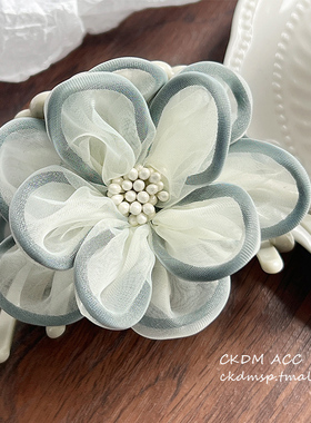 网纱山茶花朵发夹女夏季森系大号2023新款发卡后脑勺盘发抓夹头饰