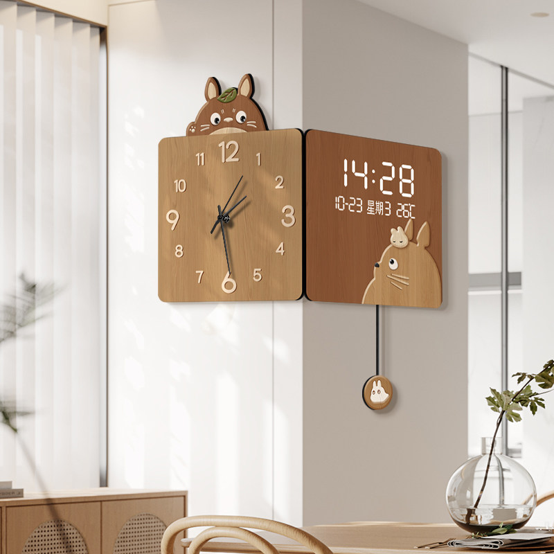 原木风龙猫转角挂钟客厅双面装饰画2025新款家用时钟拐角双面钟表