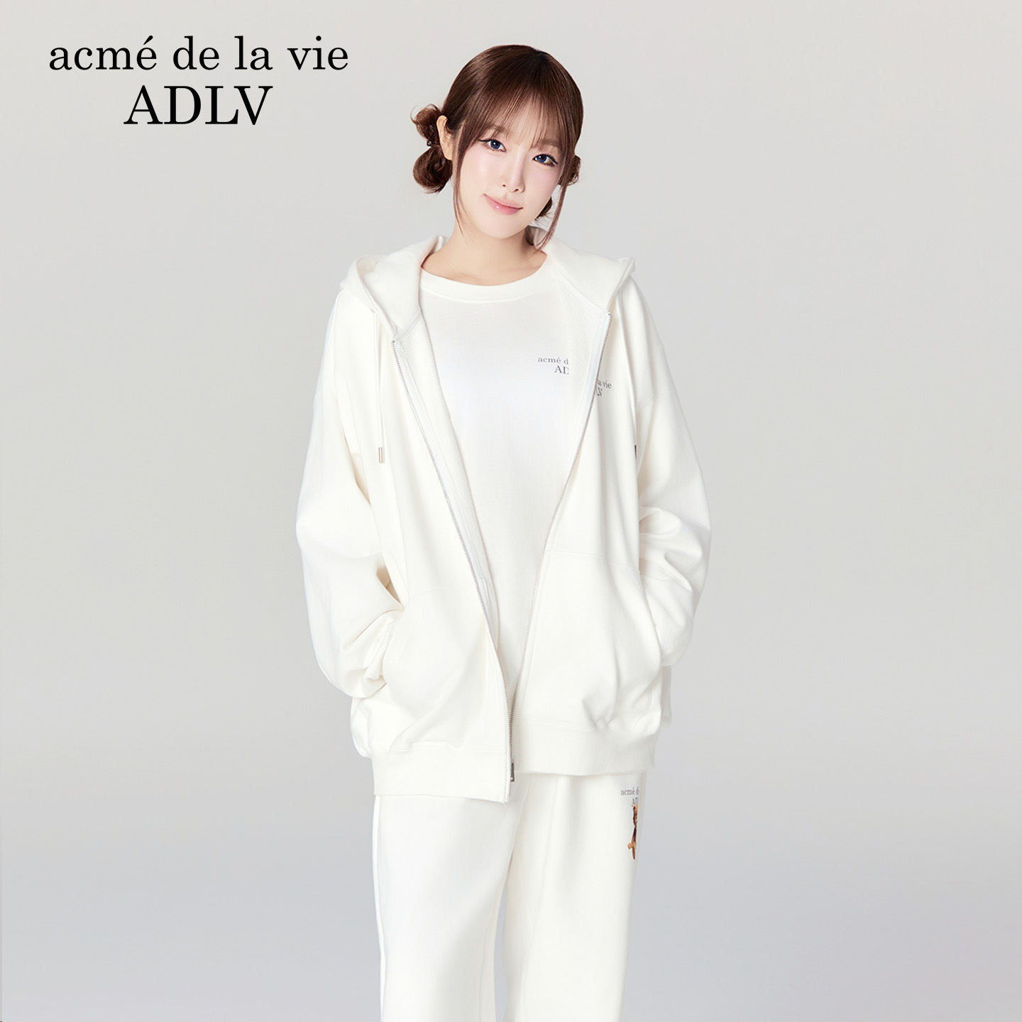 ADLV基础款AC熊Logo拉链连帽卫衣