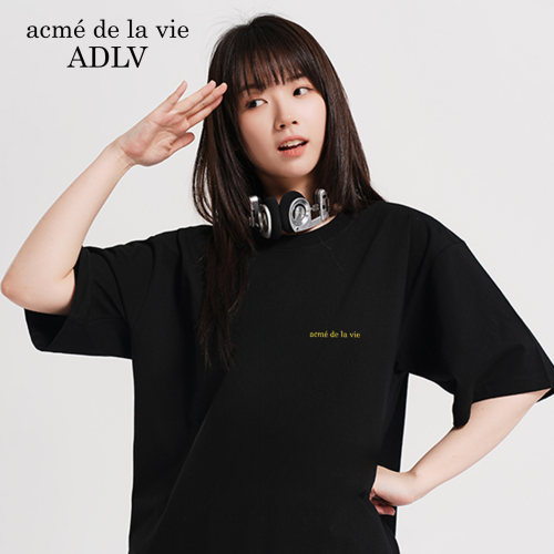 LOGO百搭字母图案宽松男女同款