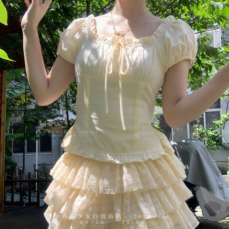 春田少女百货奶茶色小上衣女春夏