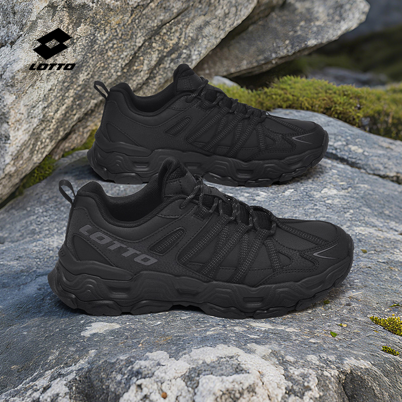 乐途秋季皮面防泼水户外登山鞋男