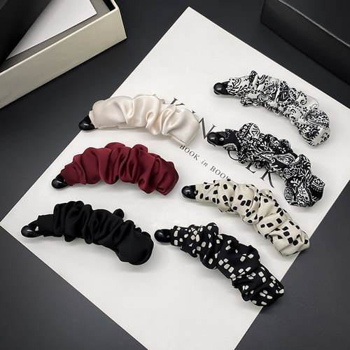 精致布艺褶皱系列~中号香蕉夹