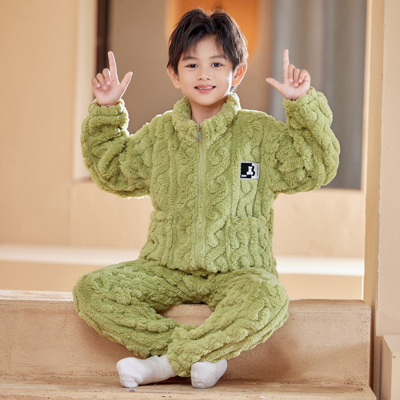 秋冬季款儿童法兰绒睡衣