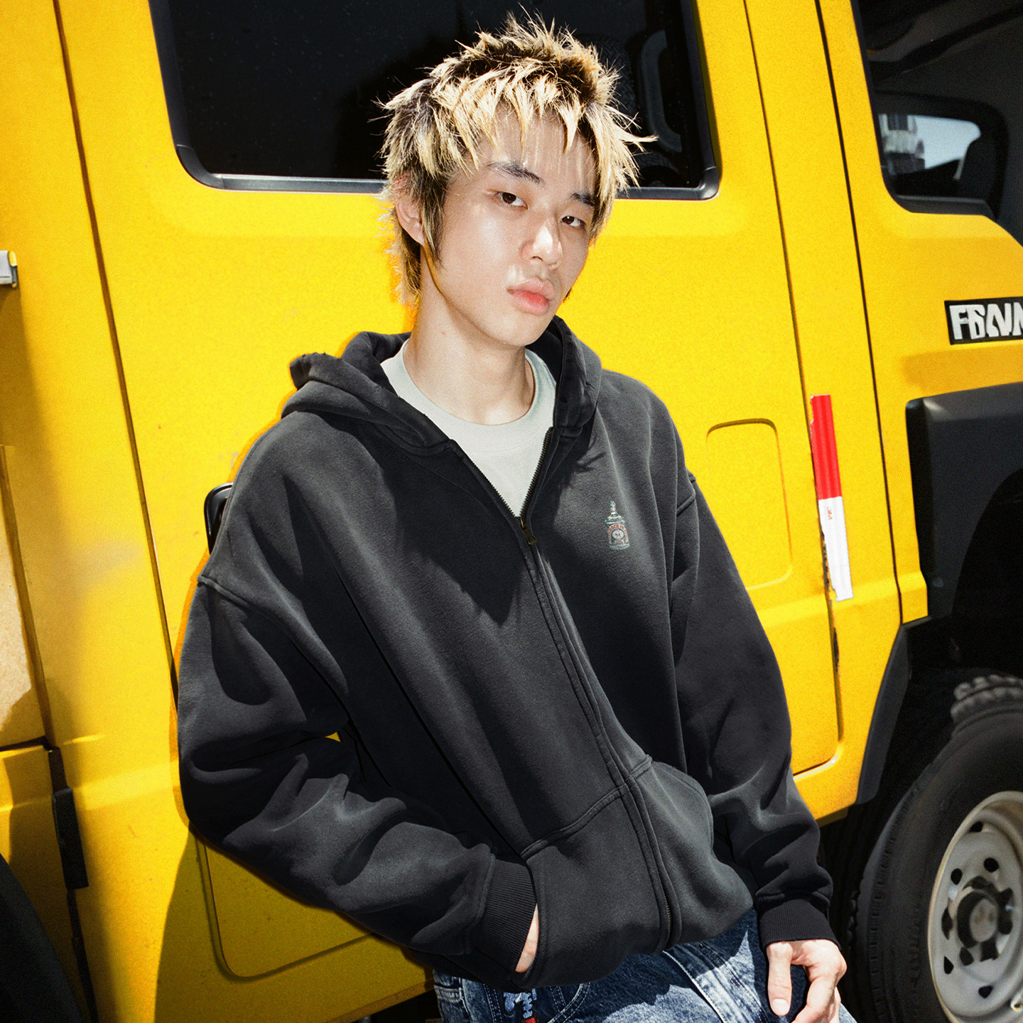 MindError 复古酒瓶印花水洗做旧连帽卫衣宽松落肩休闲开衫外套男