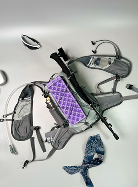 轻量化户外骑行背包 12L马拉松越野跑步包男女双肩登山徒步包