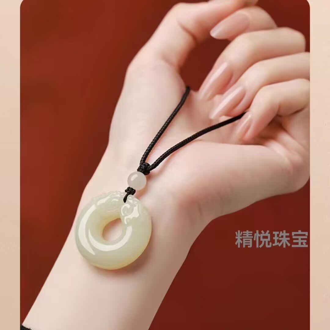 和田色玉平安扣吊坠玉佩貔貅天然玉石阿富汗玉坠项链男女生节礼物