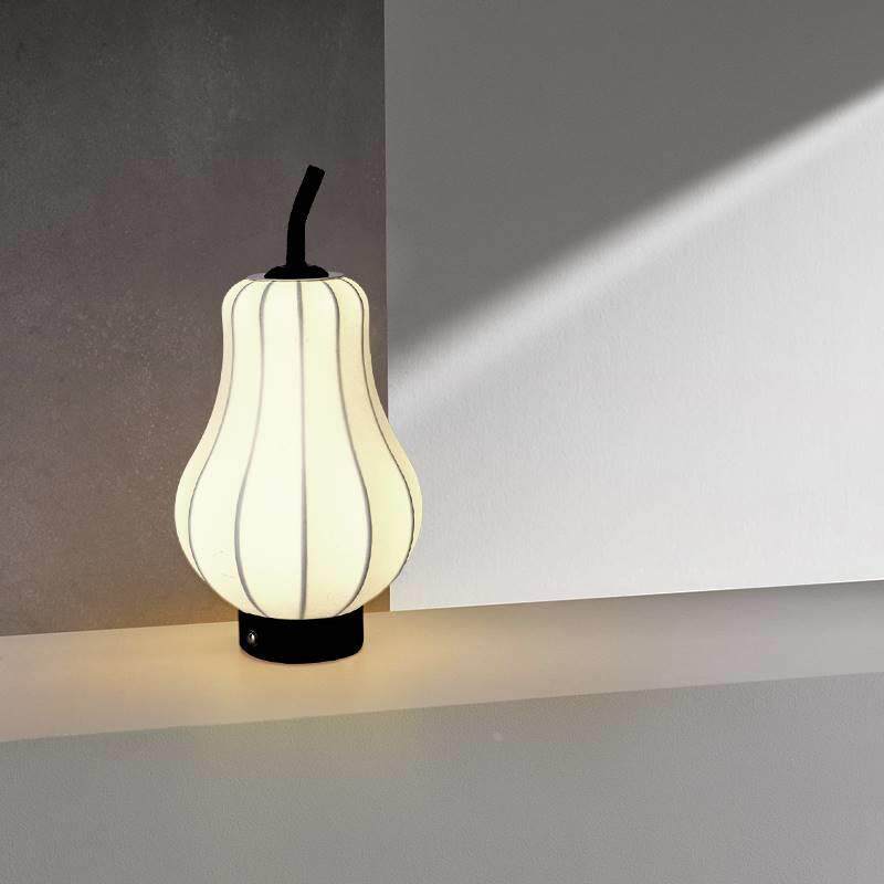 中古梨子台灯卧室床头雪梨蚕丝复古充电客厅侘寂风民宿艺术氛围灯