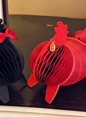 【年味十足的红色小马！】