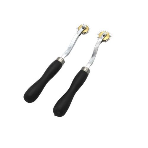 Wooden handle crimping wheel, cloth pressing wheel, spacing