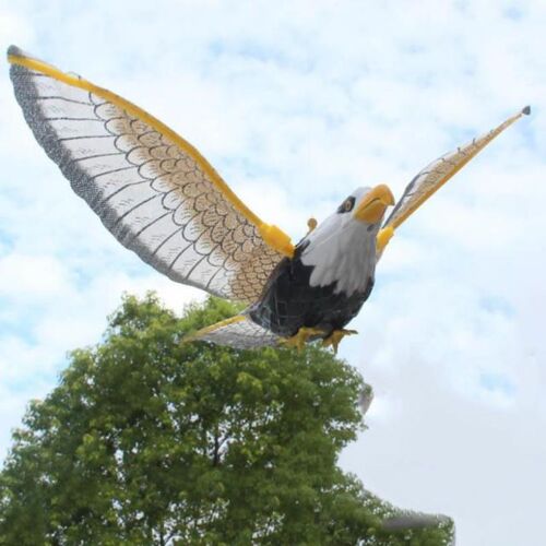 Hanging Eagle Bird Repellent Flying Bird Scarer 2 AA Batteri